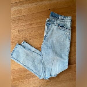 Old Navy Distressed Skinny Jean